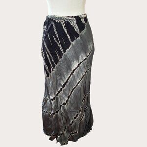 Young Pretty & Broke Maxi Skirt – Size M